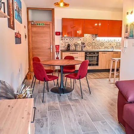 Droplet Apartment *